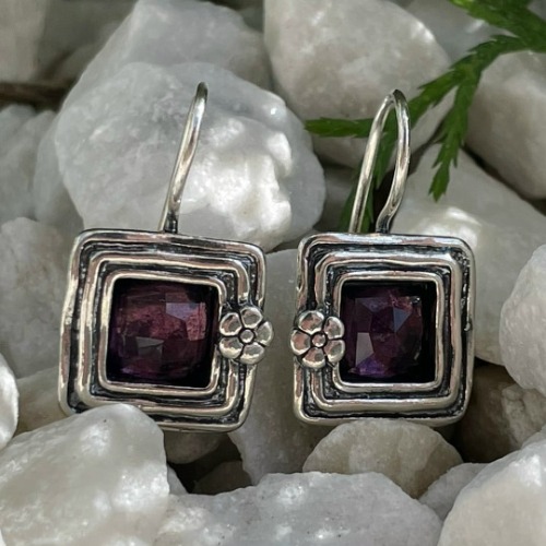 Серьги, арт. 373ам, серебро 925 пробы, аметист, чернение